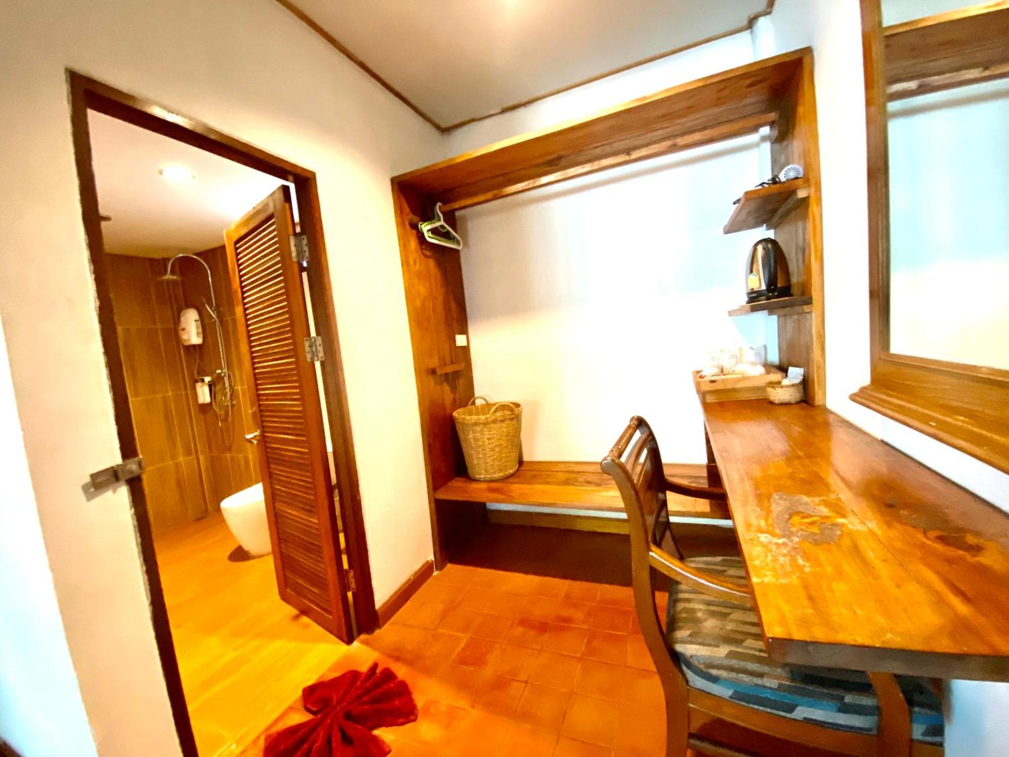Coconut Lanta Resort @Klong Dow Beach 甲米 外观 照片