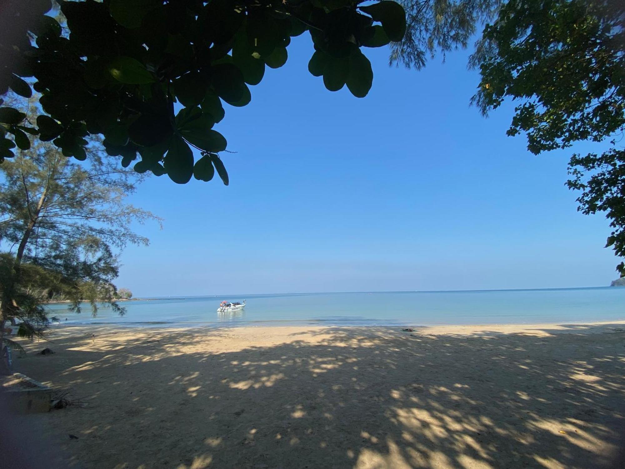 Coconut Lanta Resort @Klong Dow Beach 甲米 外观 照片