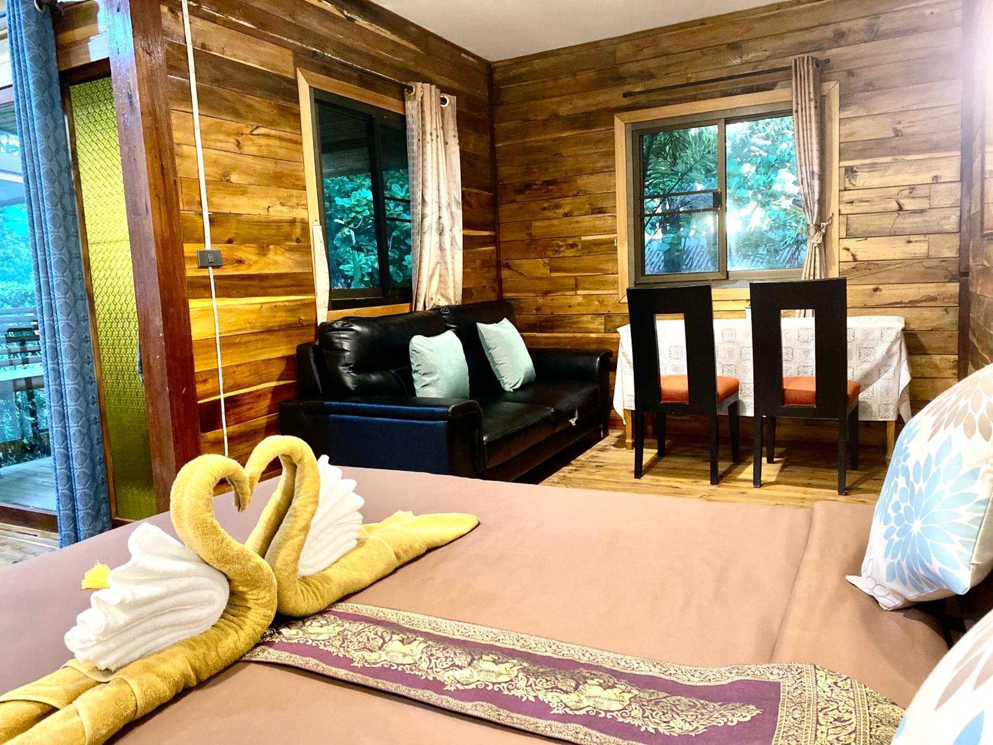 Coconut Lanta Resort @Klong Dow Beach 甲米 外观 照片