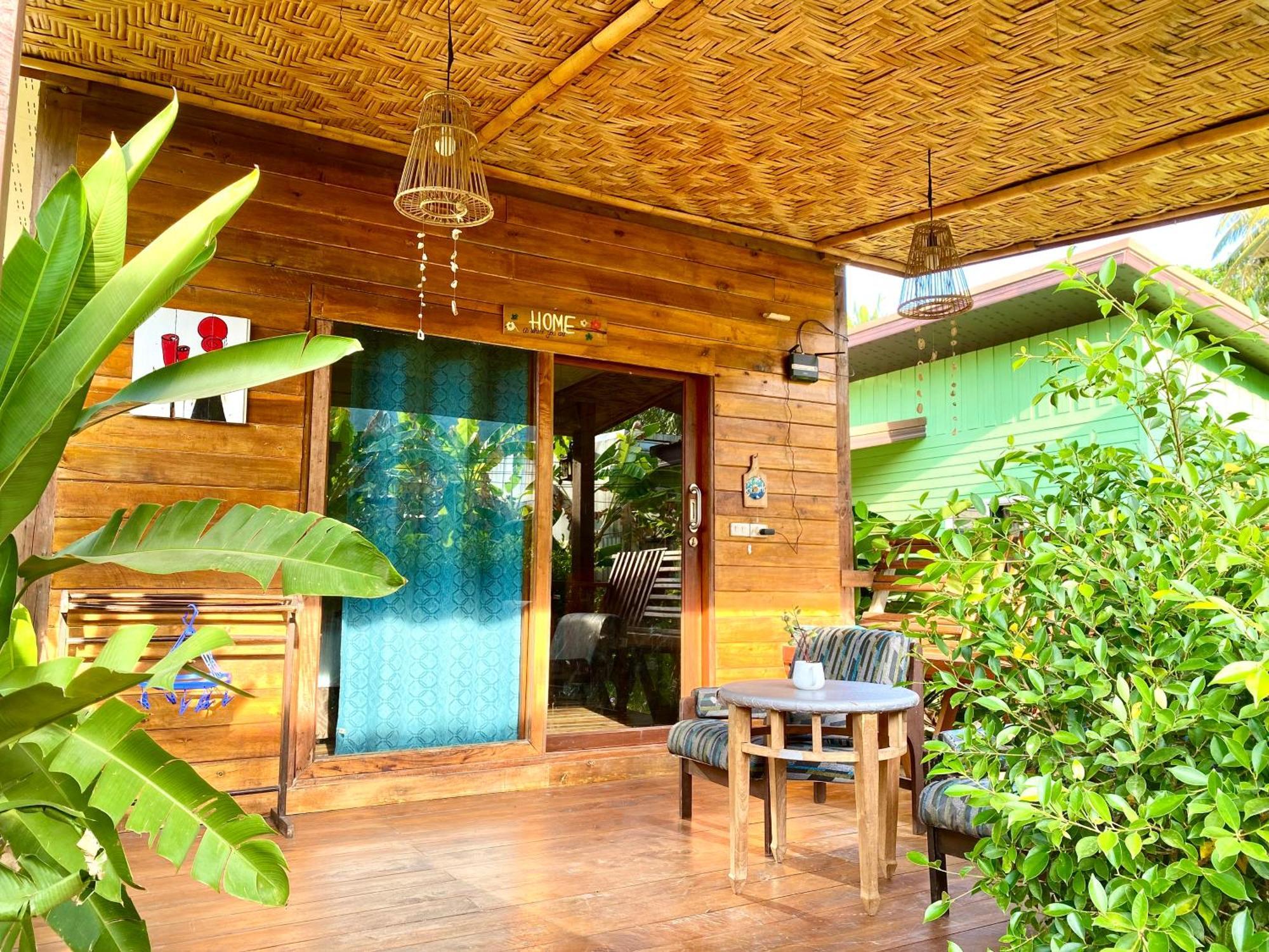 Coconut Lanta Resort @Klong Dow Beach 甲米 外观 照片
