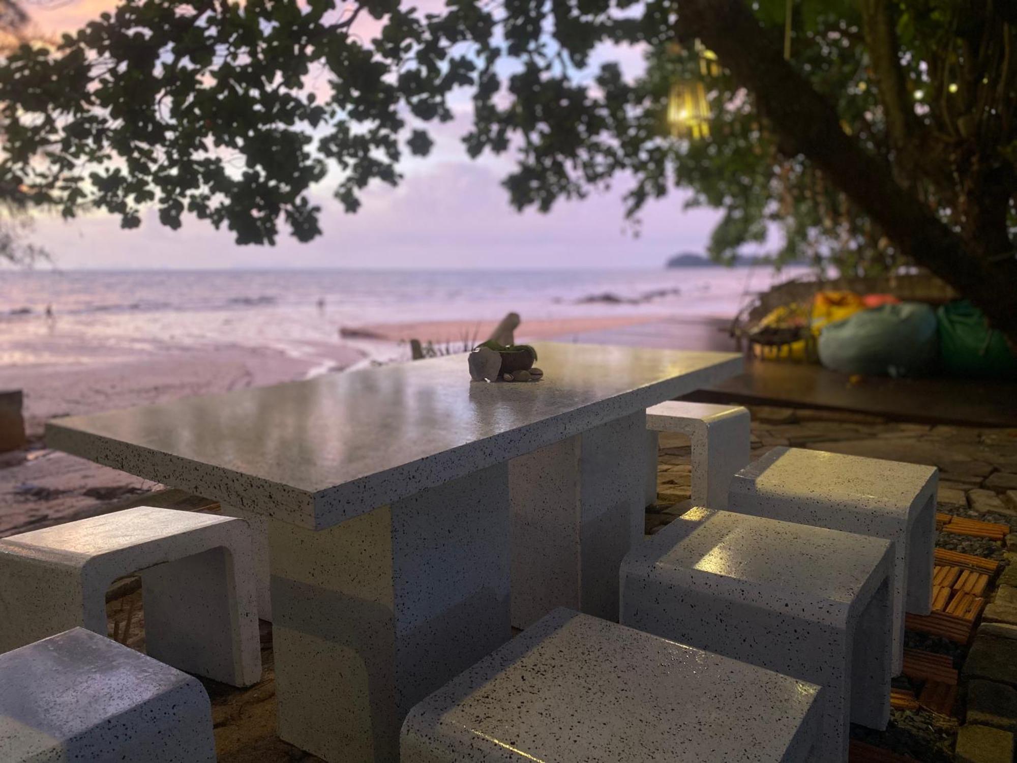 Coconut Lanta Resort @Klong Dow Beach 甲米 外观 照片