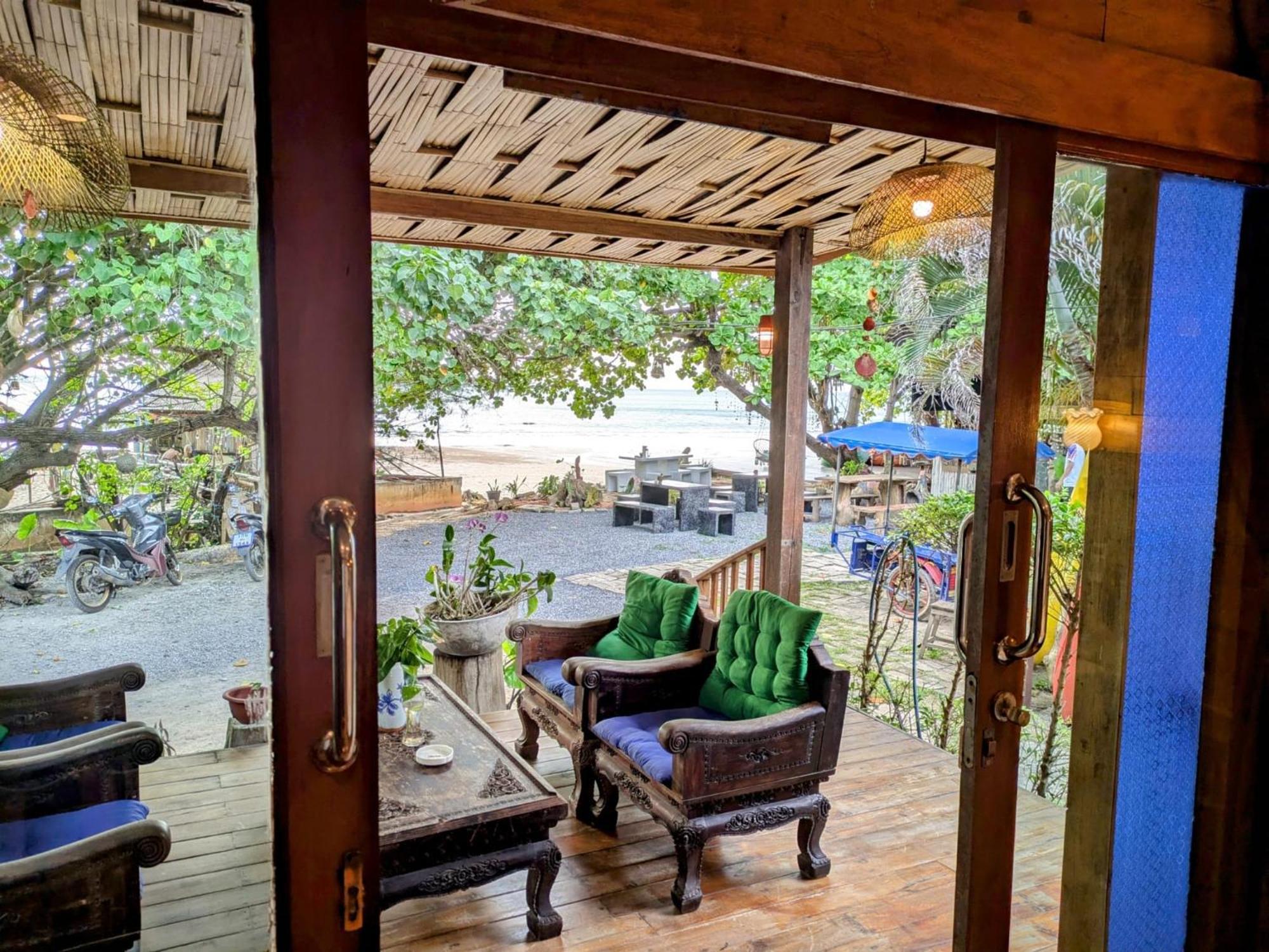 Coconut Lanta Resort @Klong Dow Beach 甲米 外观 照片