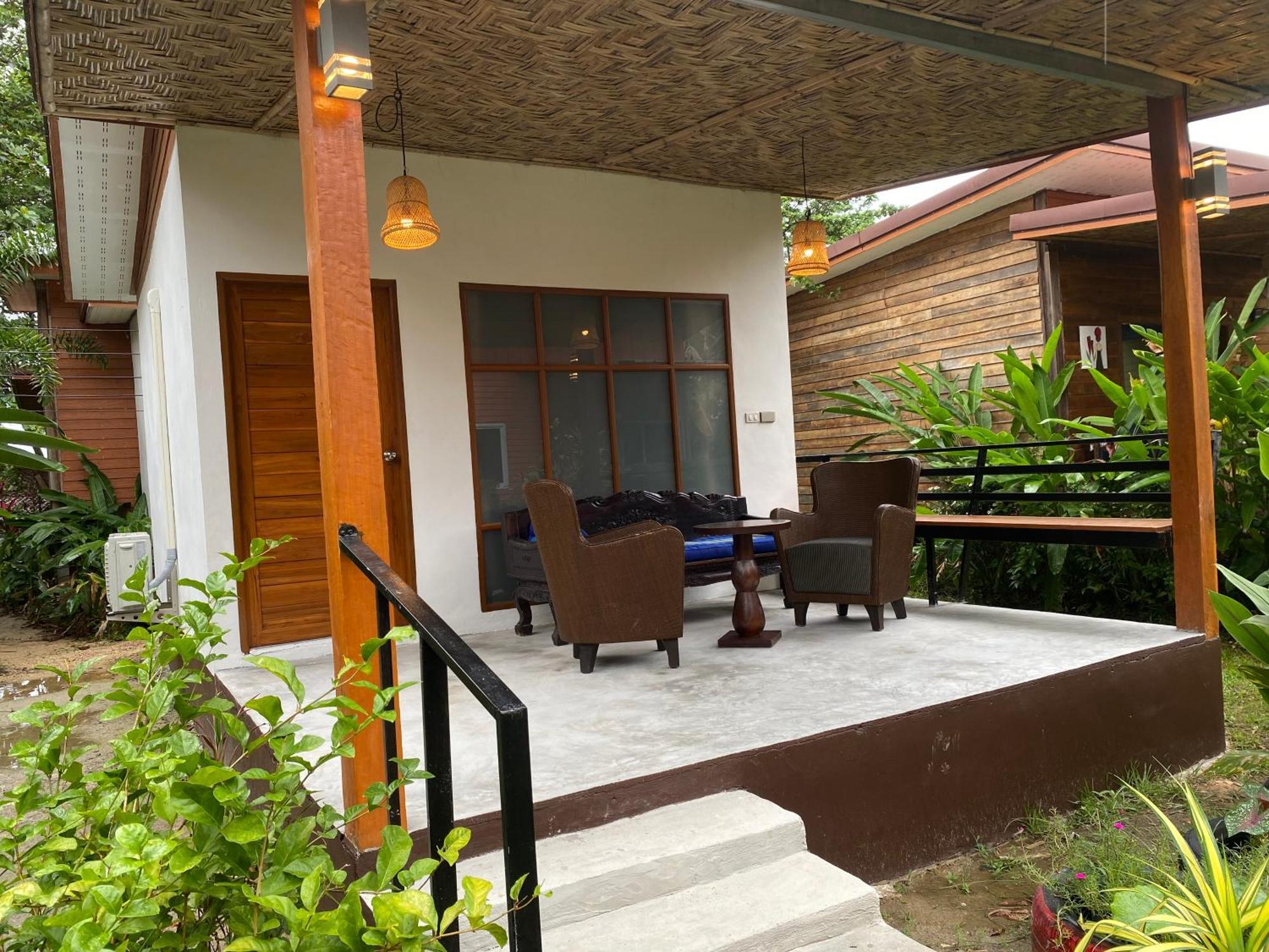 Coconut Lanta Resort @Klong Dow Beach 甲米 外观 照片
